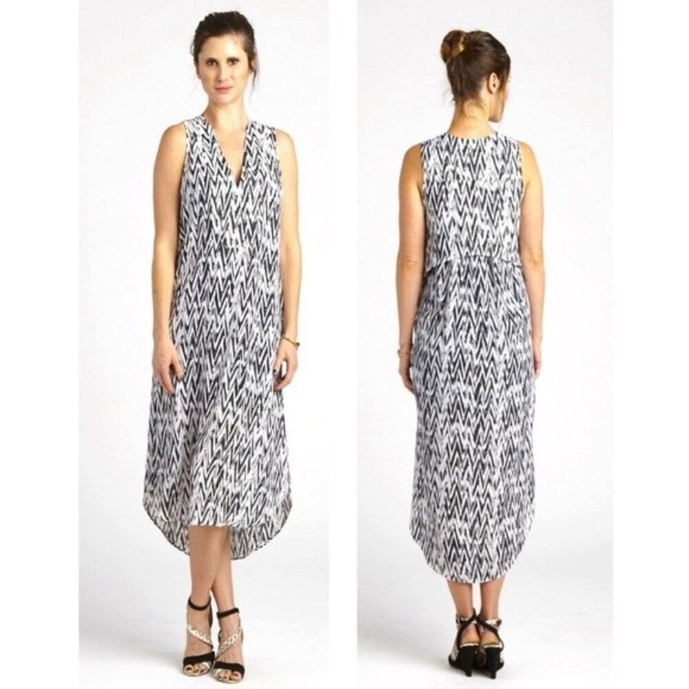 Loyal Hana The January in Black White Chevron  Midi Dress S NWOT
